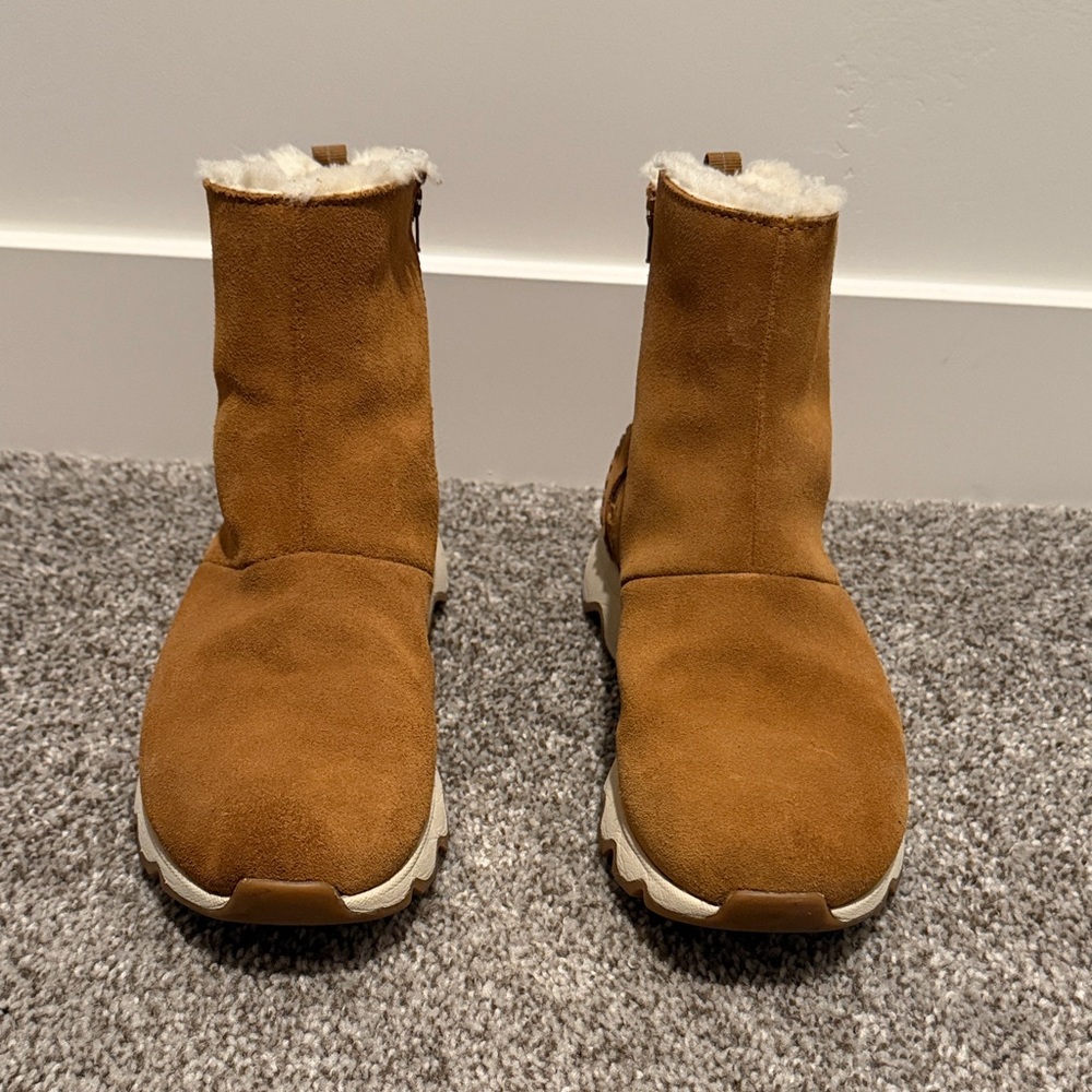 SOREL Kinetic Impact Short Women's Boot Size 8